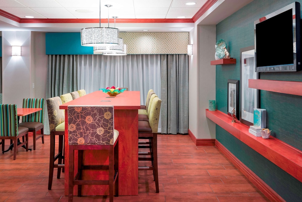 Hampton Inn Bellevue - photo 27
