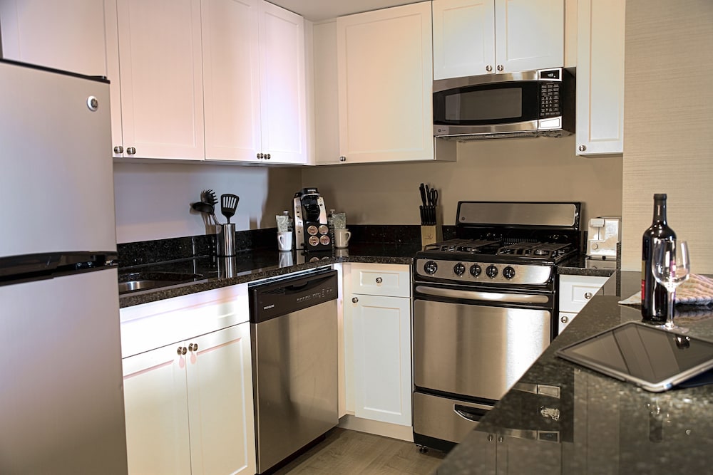The Windsor Suites - photo 29