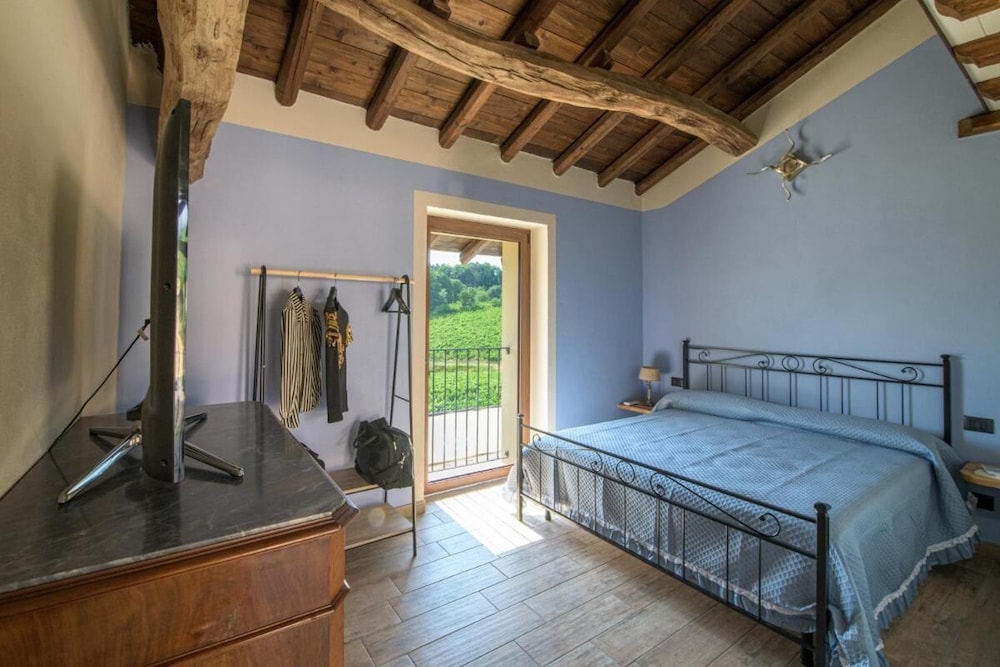 Room charming Alessandria Retreat With Q — hotel in Gavi