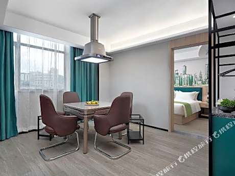 Sun Grow Green Hotel — hotel in Huilong
