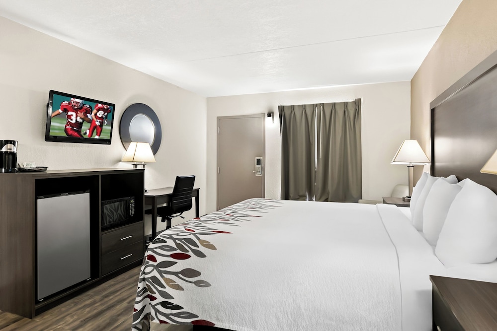 Red Roof Inn & Suites Duncan - photo 19