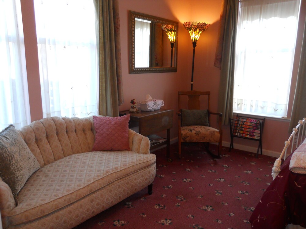 Pescadero Creek Inn - photo 2