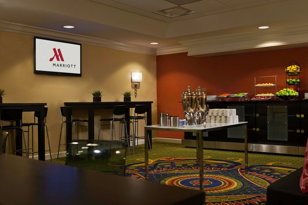 Washington Dulles Airport Marriott - photo 43