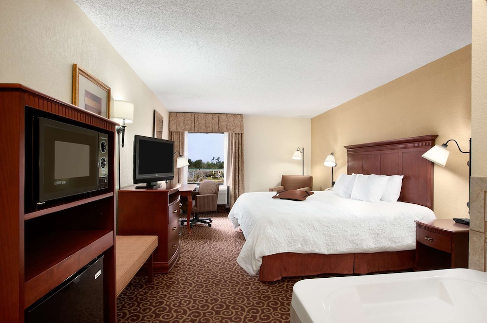 Hampton Inn Slidell - photo 9