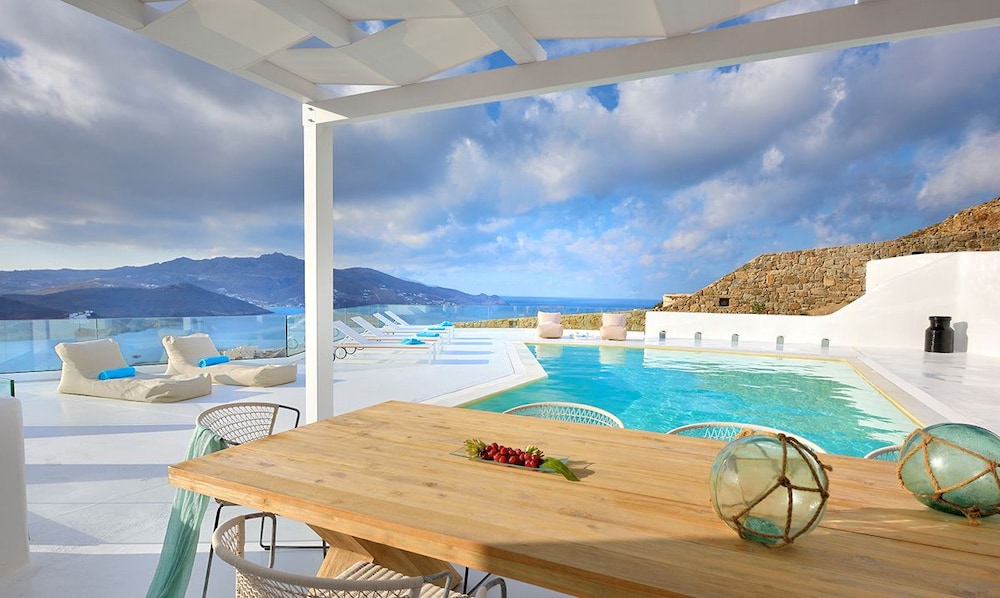 Mykonos Ark Villas — 4-Star Luxury Hotel in Mykonos, Greece
