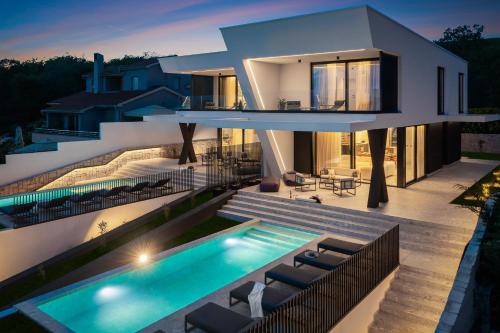 Luxury Villa Ander with Pool — 4-Star Luxury Hotel in Kostrena, Croatia