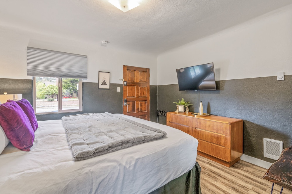 B.Side Motel Rv - photo 13