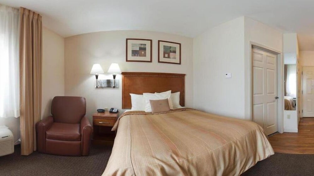 Candlewood Suites New Iberia by IHG - photo 11
