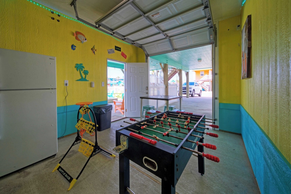 Knot A Care by Avantstay Private Pool Game Room - photo 29