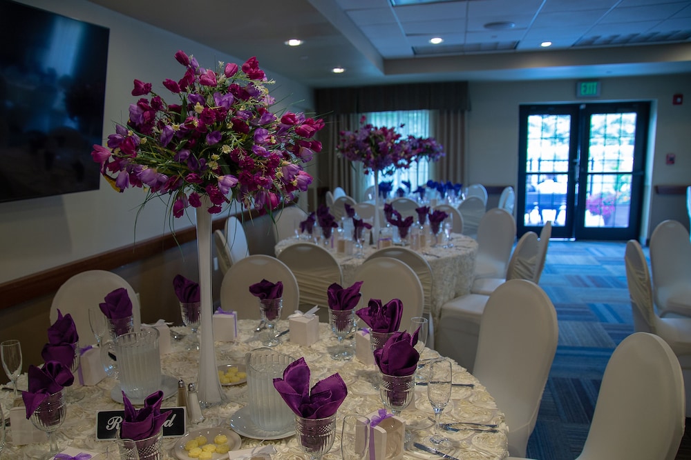 Staybridge Suites Rochester University by IHG - photo 41