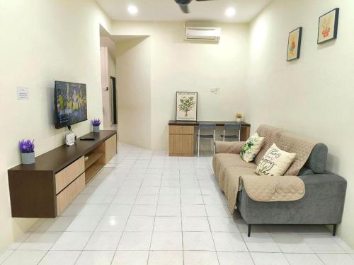 Lighthouse Tmn Intan 6pax Water Dispenser Neflix Target in Kluang, Malaysia