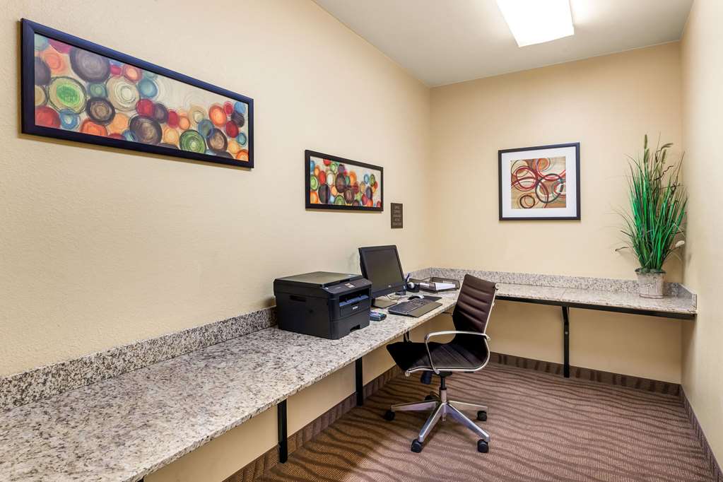 Comfort Suites Burlington - photo 32