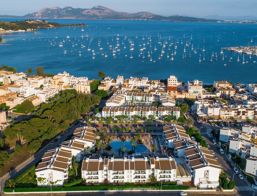 Puerto Azul Suite Hotel - carbon neutral hotel in Pollenca