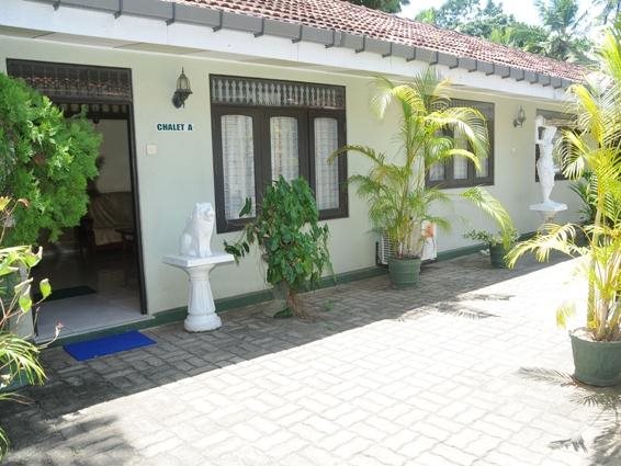Amaya Chalets - carbon neutral hotel in Negombo