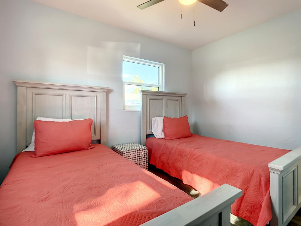 One Piece Duplex with Pool 2 Minutes from Beach Flagler Avenue - photo 19