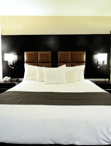 Days Inn by Wyndham Downey - photo 16