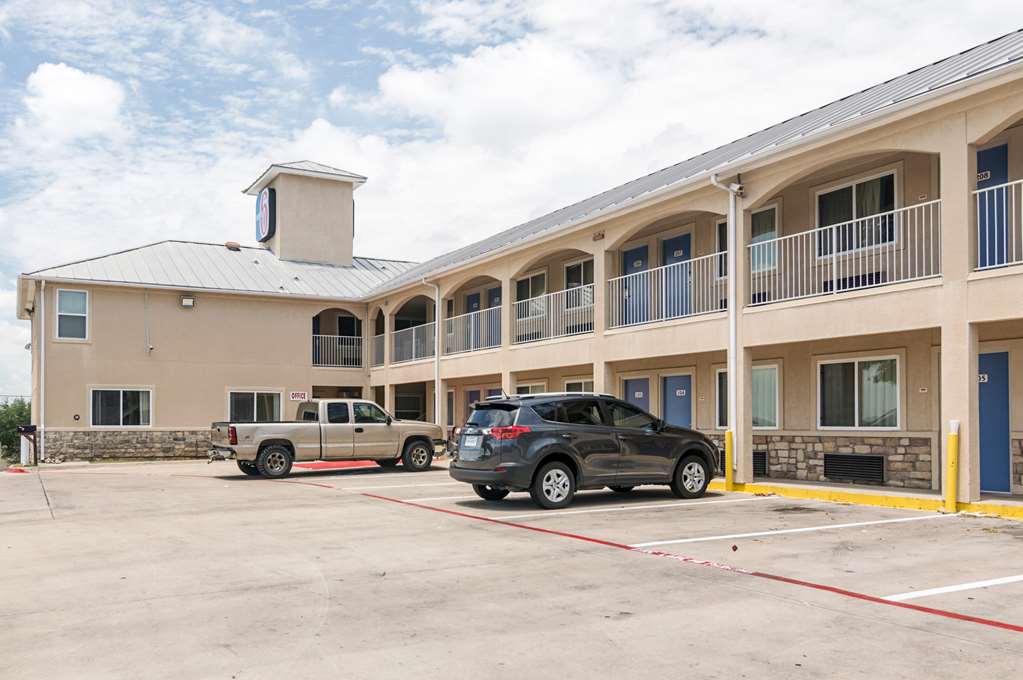 Motel 6 Azle TX - photo 2