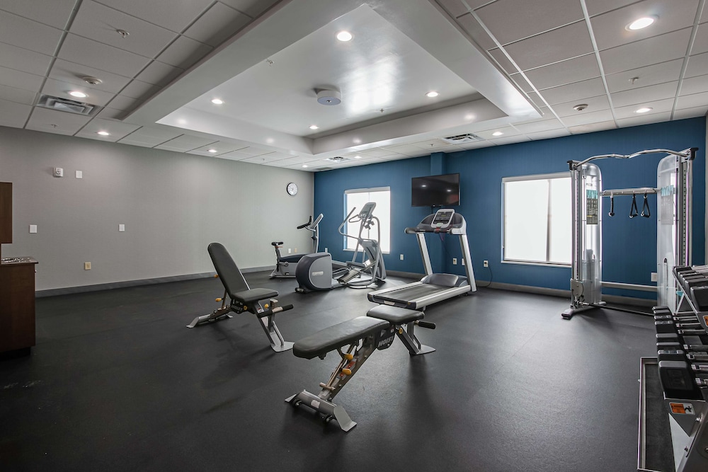 Hampton Inn Oak Grove Fort Campbell - photo 16