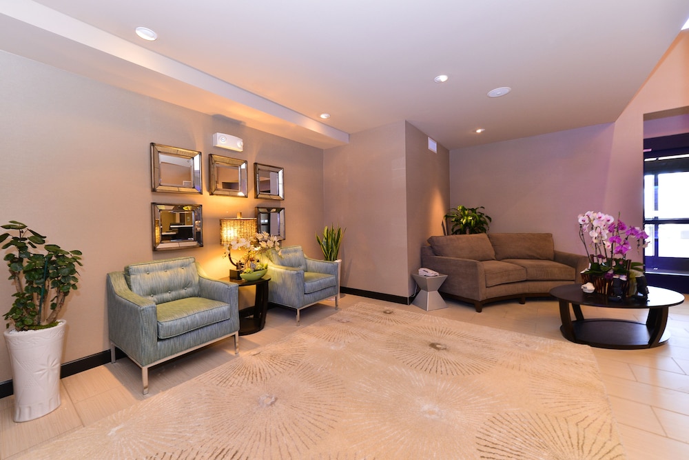 Holiday Inn Express & Suites Indio Coachella Valley by IHG - photo 79