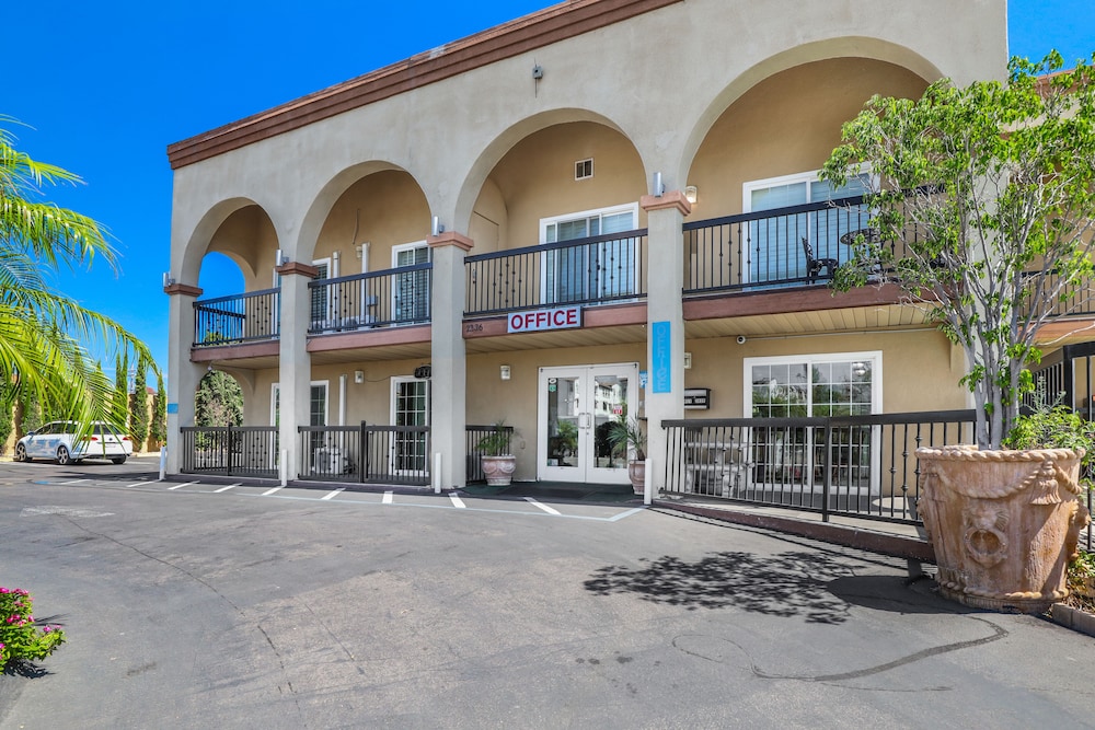 Motel Mediteran Escondido - photo 26