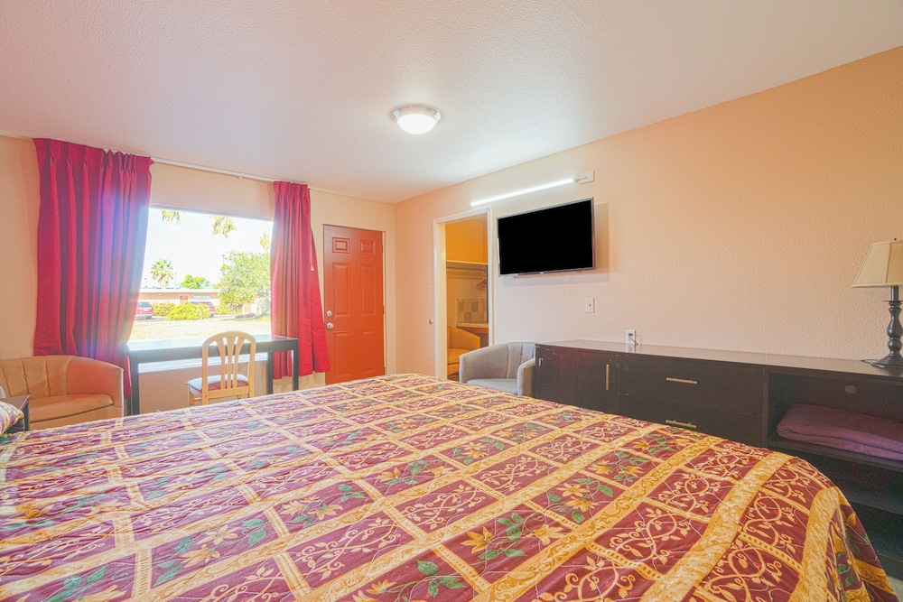 Vali Ho Motel By OYO Weslaco Mercedes - photo 13