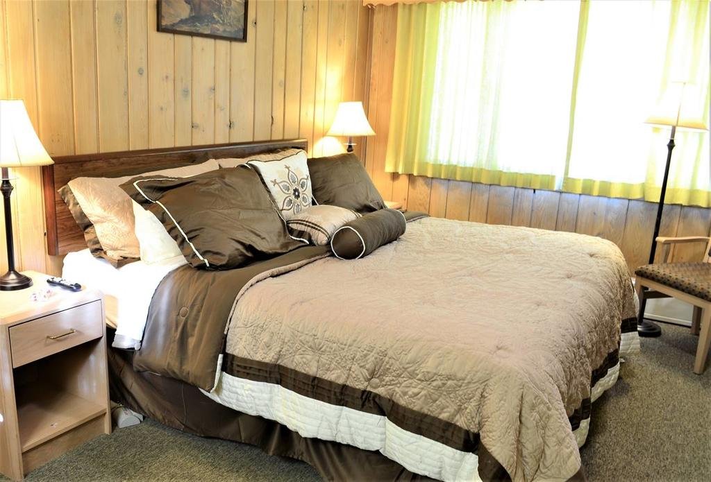 Royal Motel — hotel in Ironwood
