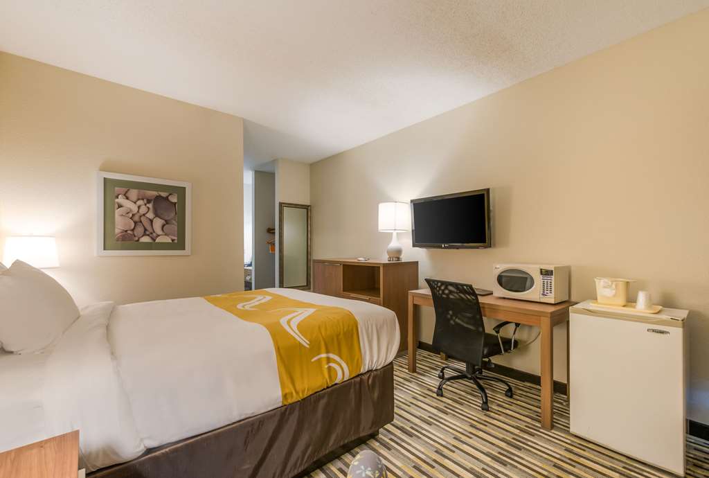 Quality Inn Michigan City South - photo 12