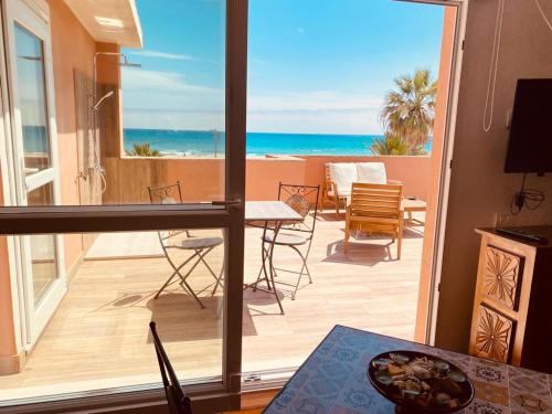 Attico La Terrazza sul Mare — 4-Star Luxury Hotel in Cagliari, Italy