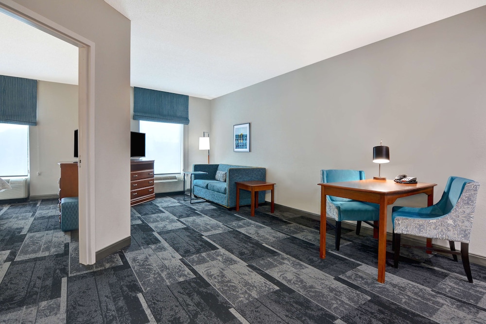 Hampton Suites Birmingham Hoover - photo 18