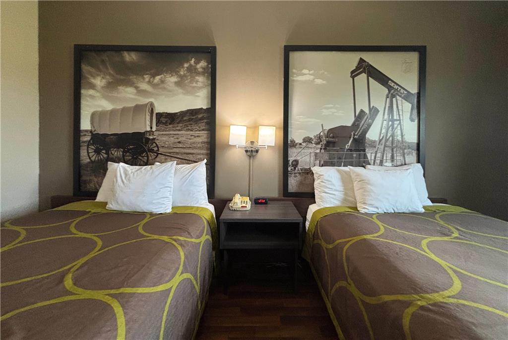 Super 8 by Wyndham Grayville - photo 10
