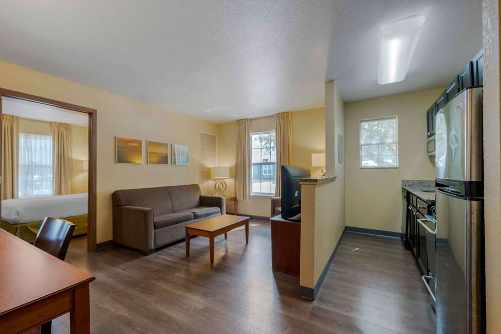 Extended Stay America Suites Chicago Elgin West Dundee - photo 33