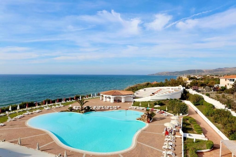 Acqua di Mare Hotel e Resort — 4-Star Luxury Hotel in Sorso, Italy