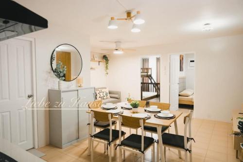 2 BR Unit in the heart of Iloilo Self Check in — 4-Star Luxury Hotel in Iloilo, Philippines
