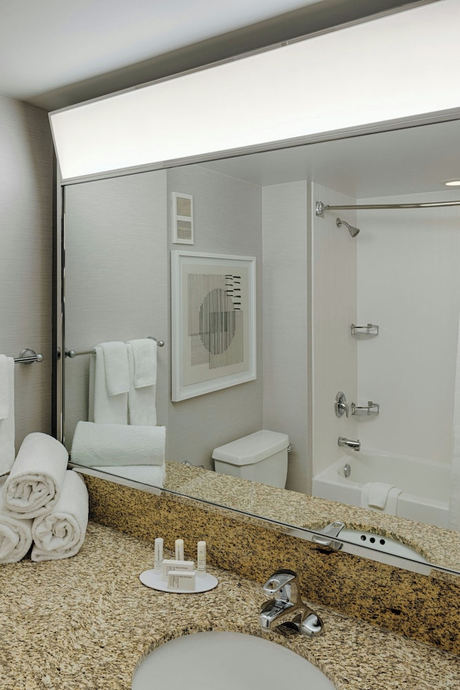 Courtyard by Marriott Springfield Downtown - photo 24