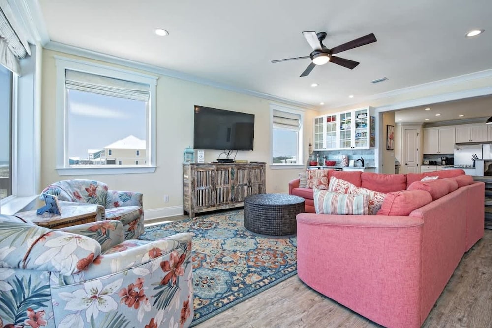 BeachFront 5Bed EasyBreezy West in Gulf Shores, United States