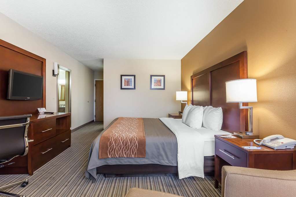 Comfort Inn Hall of Fame - photo 13
