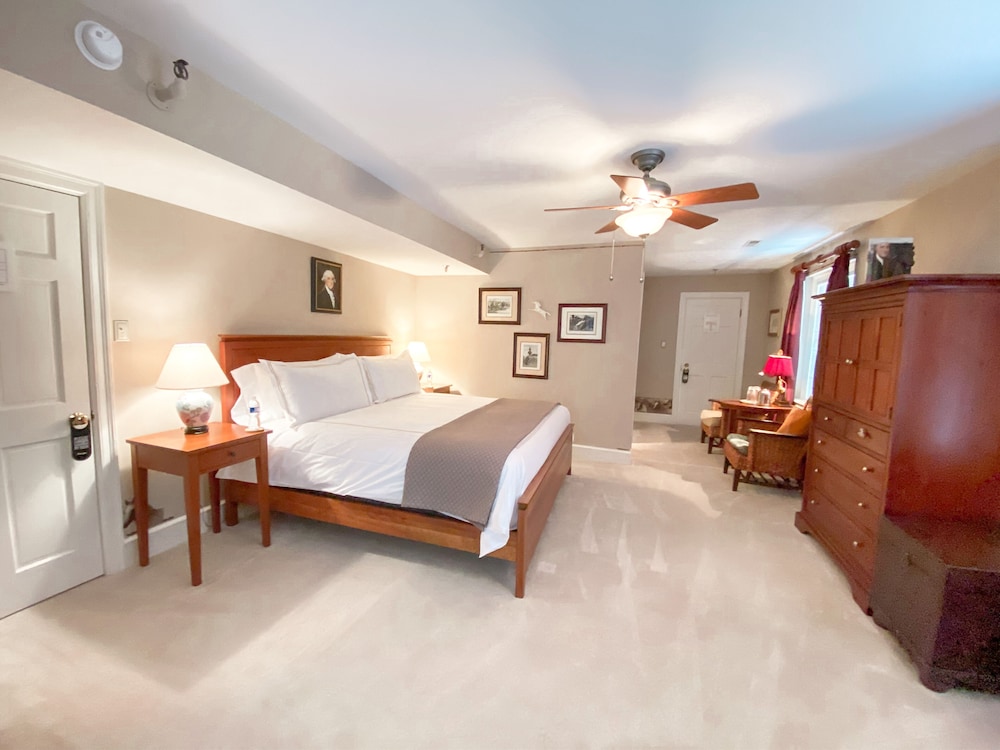 Abigail Inn - photo 8