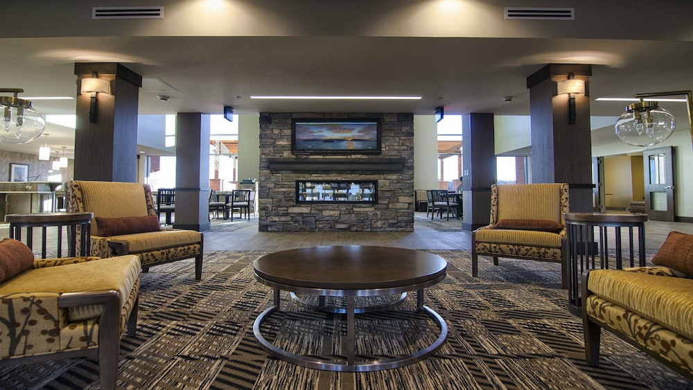 Staybridge Suites Marquette by IHG - photo 39