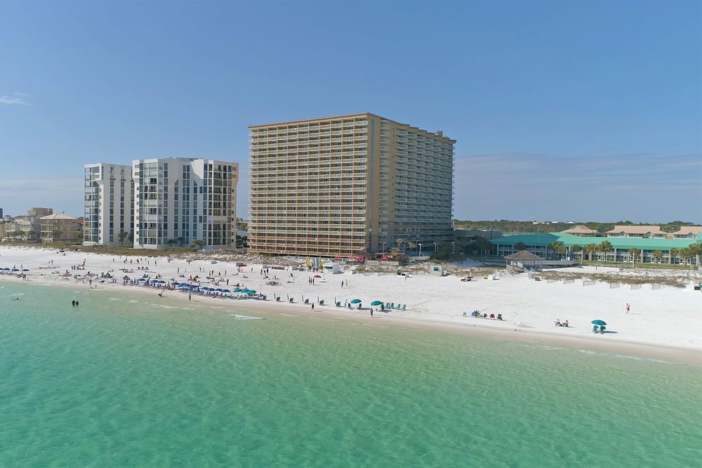 Pelican Beach Resort & Conference Center — hotel near Destin Executive Airport