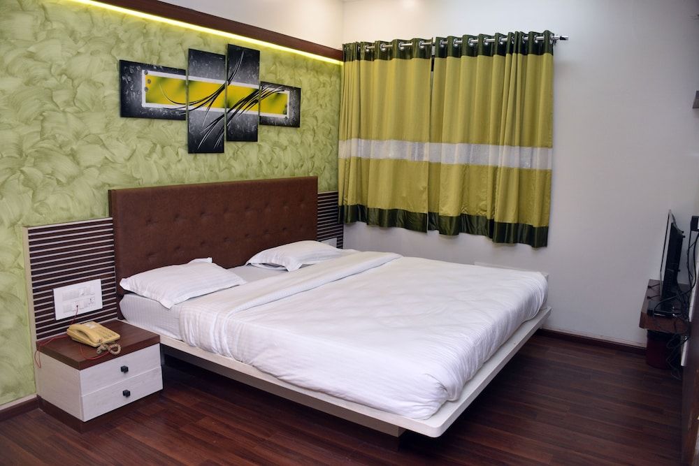 Sai Palace - carbon neutral hotel in Pune