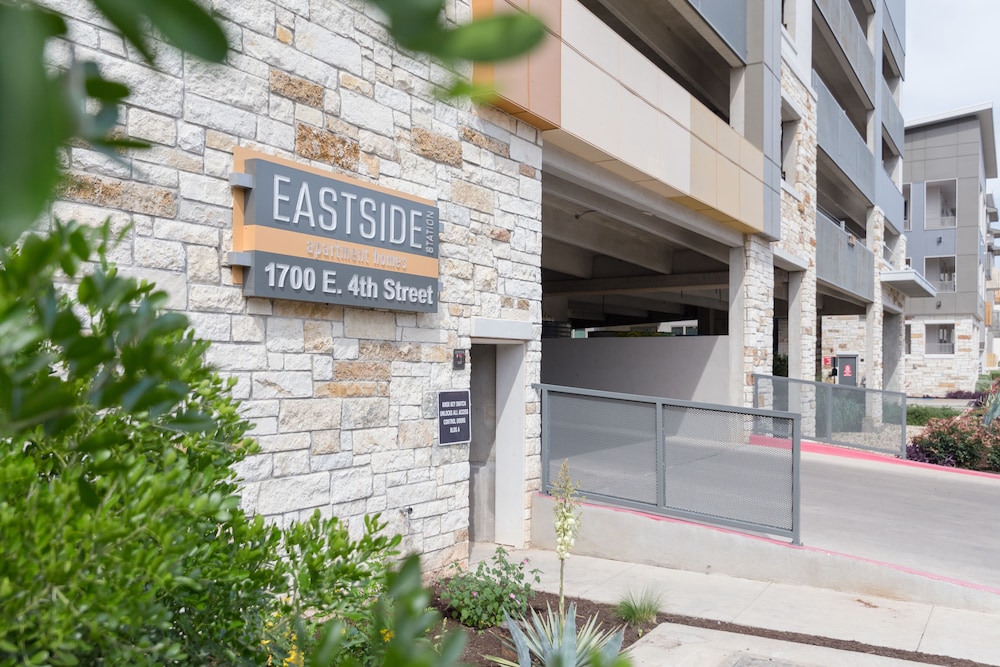 Locale Eastside - photo 34