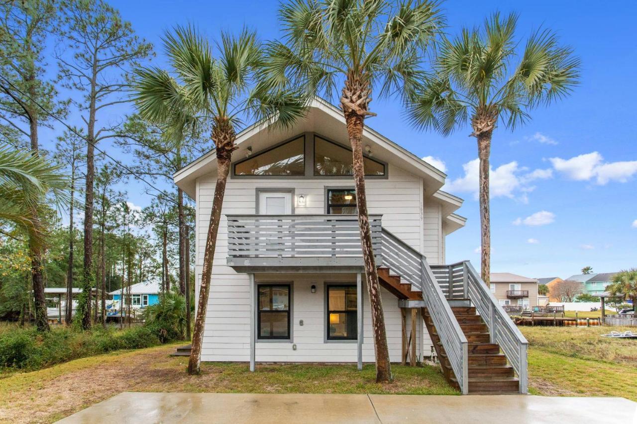 1639 Stanford Rd in Gulf Breeze, United States