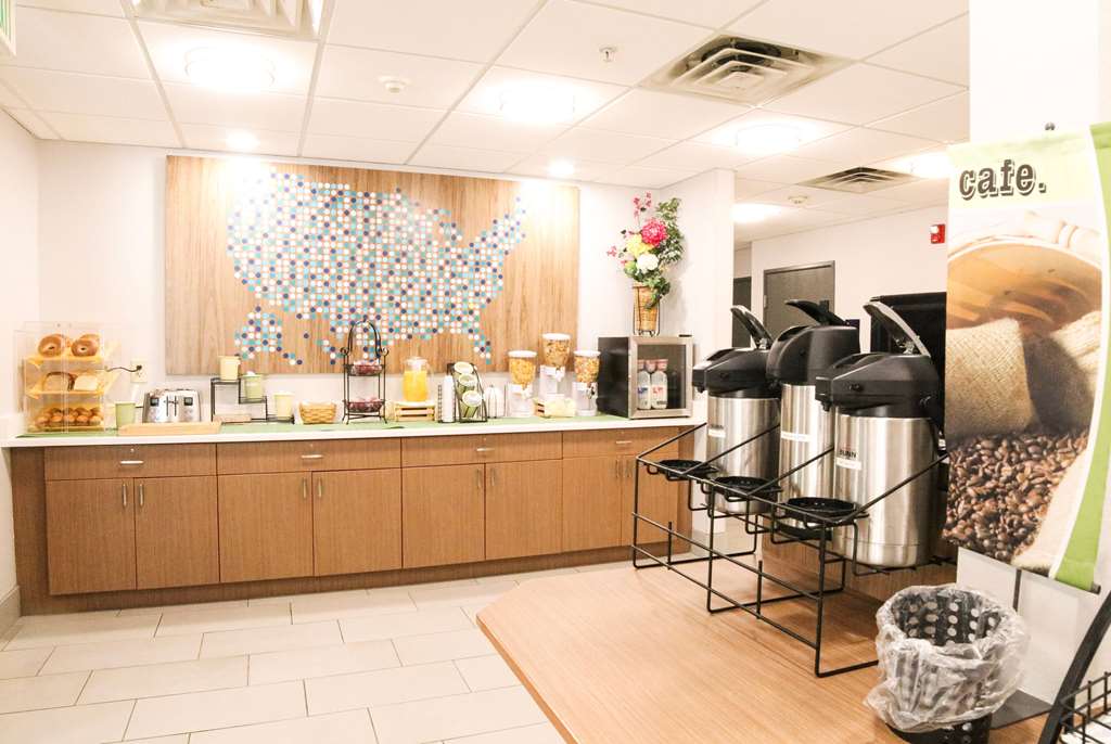 Microtel Inn & Suites by Wyndham Charlotte Northlake - photo 26