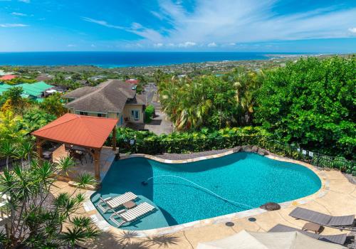 Kailua Kona Exceptional Oceanview Home Heated Oasis Pool & Stunning Ocean View — 4-Star Luxury Hotel in Kailua-Kona, United States