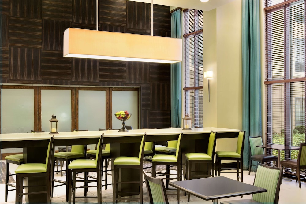 Hampton Inn & Suites Mahwah - photo 29
