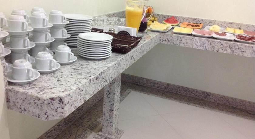 Hotel Eliana — hotel in Guaramirim