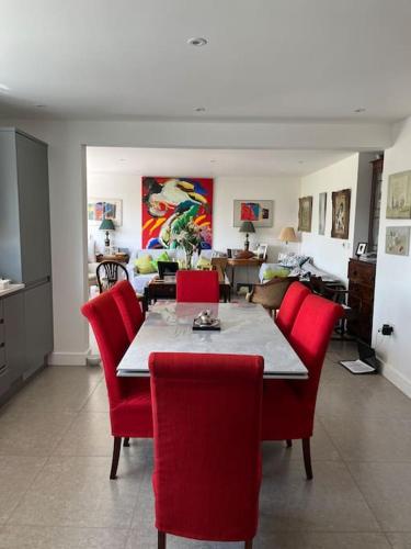 Lower Coombe Lovely rooms close to Beaches Braunton — 4-Star Luxury Hotel in Braunton, United Kingdom