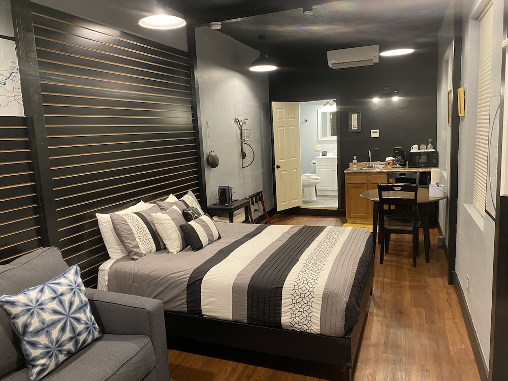 Hermann Crown Suites - photo 25