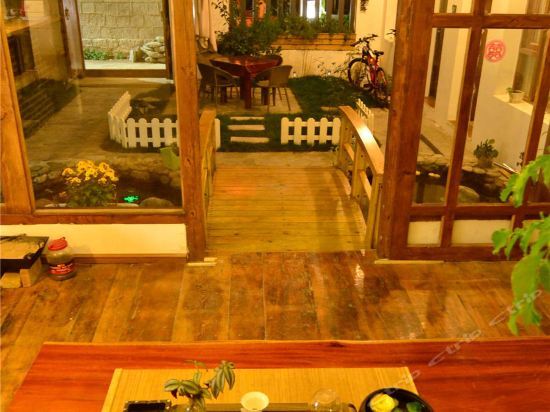 Yunyouke Inn - carbon neutral hotel in Dali
