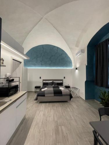 1940 Apartment Room 2 — 4-Star Luxury Hotel in Catania, Italy